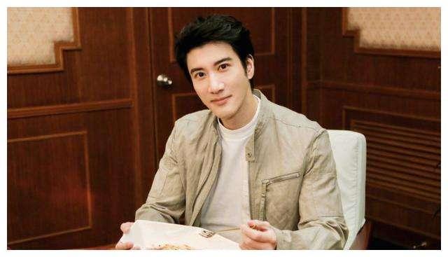 陈建伟王力宏吃瓜网,揭秘娱乐圈幕后真相