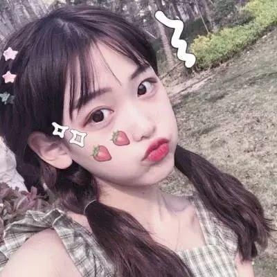 网红吃瓜白醋少女图片,酸爽滋味引网友热议