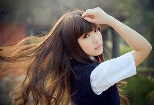 吃瓜网红黄色头发女孩,揭秘黄色头发女孩的时尚魅力